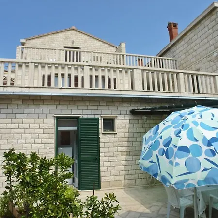 Guest house Pinus Sumartin