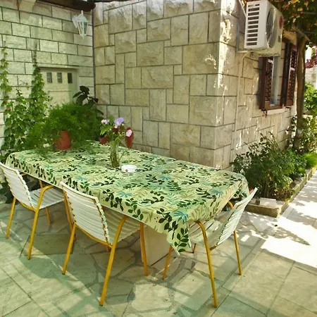 Pinus Guest house