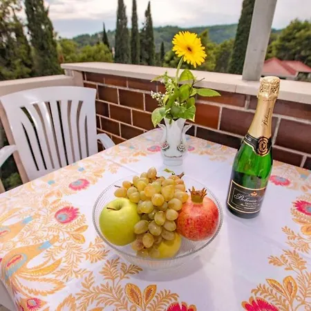 بيت ضيافة Pinus