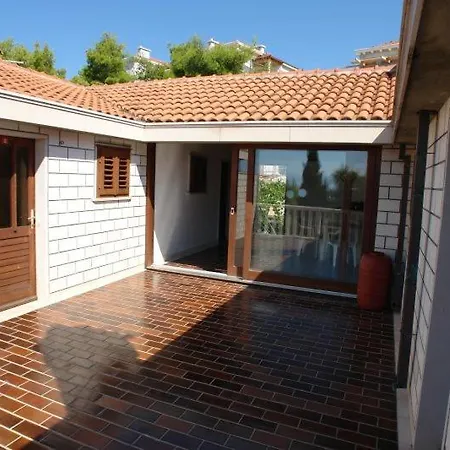 Pinus Pensionat 3*