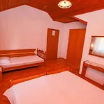 Casa de hóspedes Pinus 3*