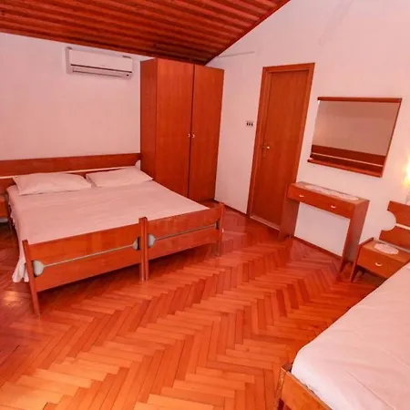 بيت ضيافة Pinus